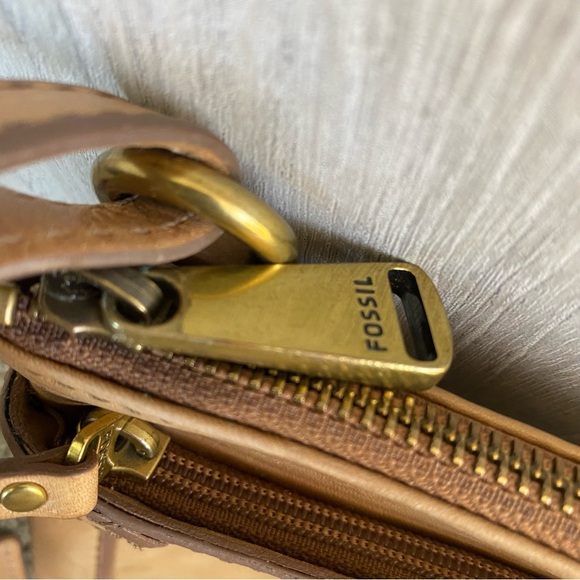 Vintage Fossil Tan Leather Crossbody Bag Purse Shoulder Satchel Hobo - Picture 6 of 11